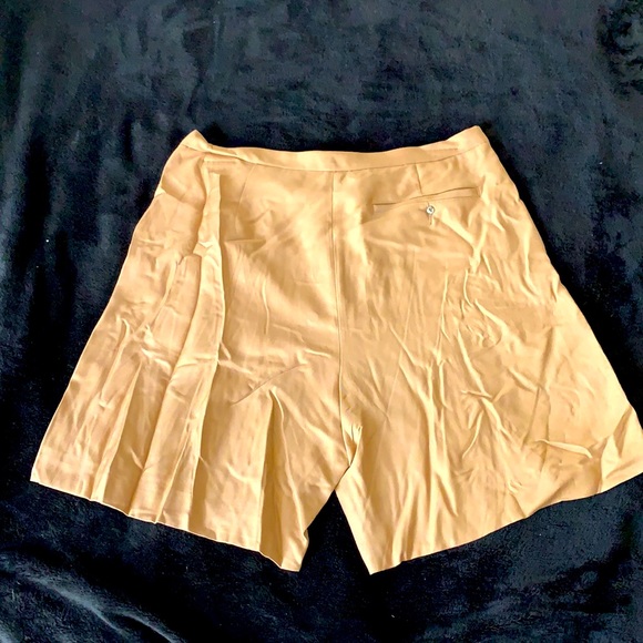 Tommy Bahama “Raw Sugar” “Bermuda Style” Shorts - Picture 4 of 6